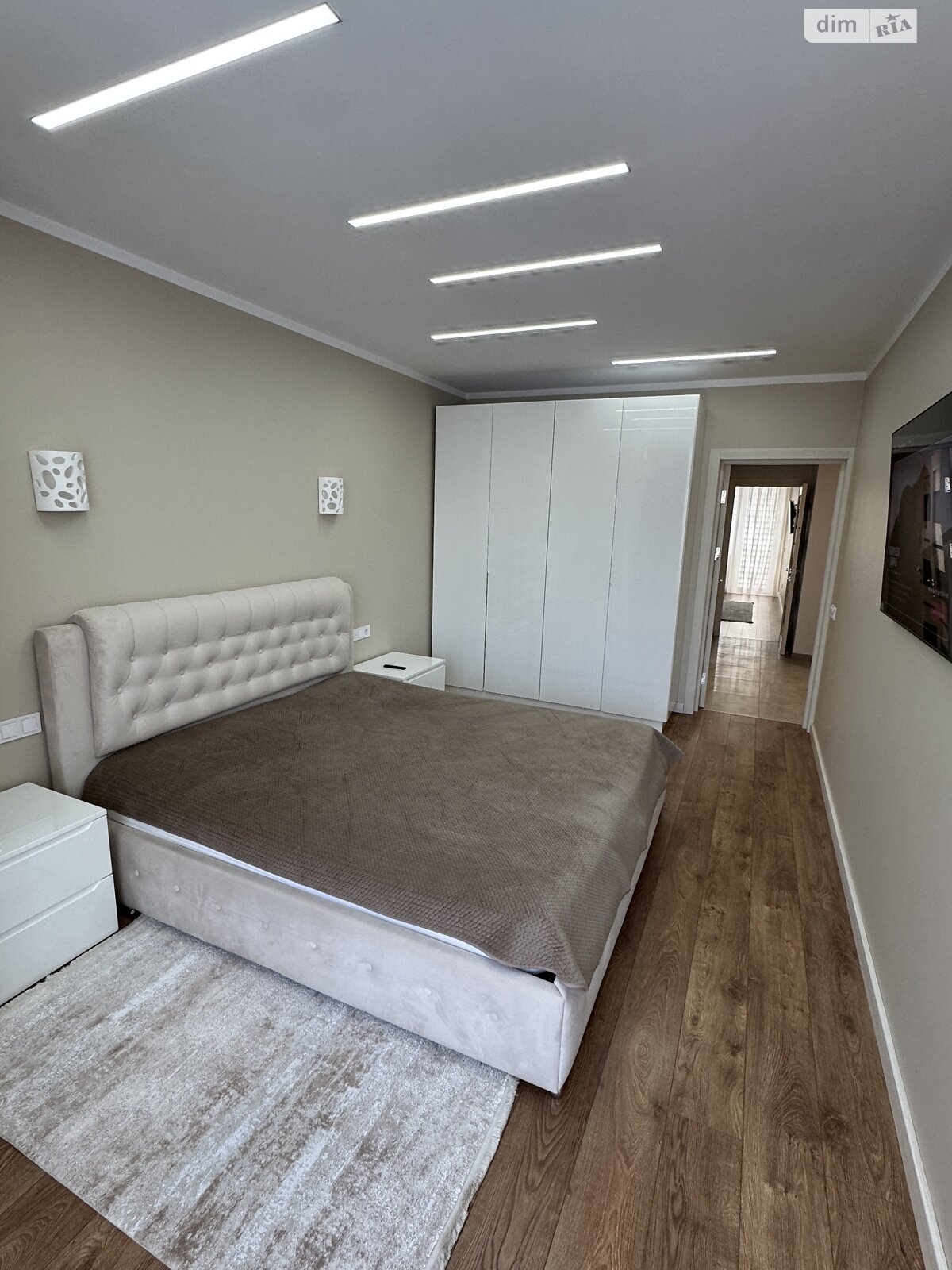 двухкомнатная квартира в Черновцах, район Шевченковский, на ул. Воробкевича Сидора 31А в аренду на долгий срок помесячно фото 1