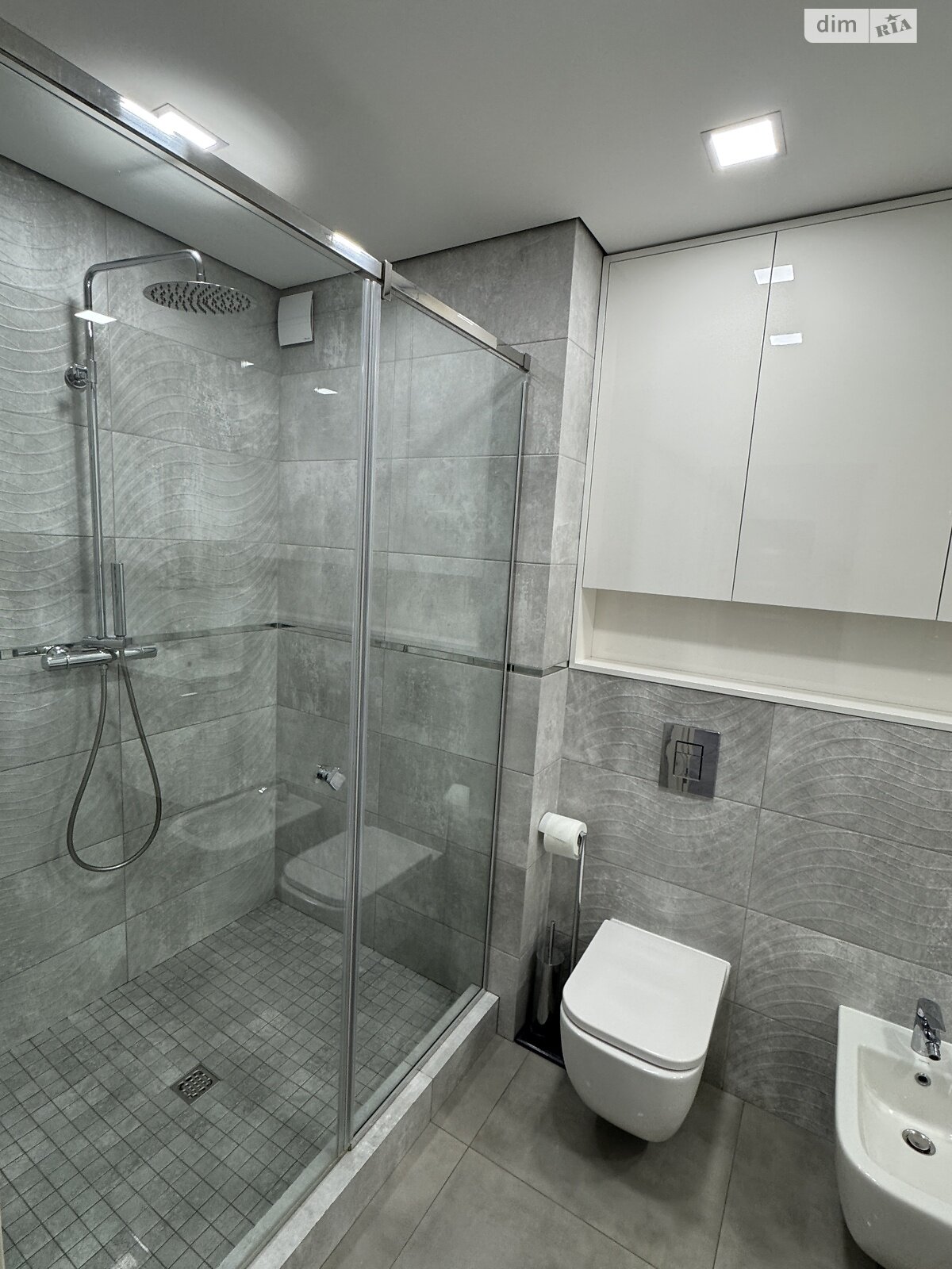 двухкомнатная квартира в Черновцах, район Шевченковский, на ул. Воробкевича Сидора 31А в аренду на долгий срок помесячно фото 1