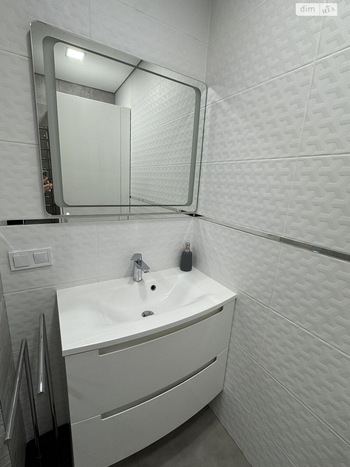 двухкомнатная квартира в Черновцах, район Шевченковский, на ул. Воробкевича Сидора 31А в аренду на долгий срок помесячно фото 1