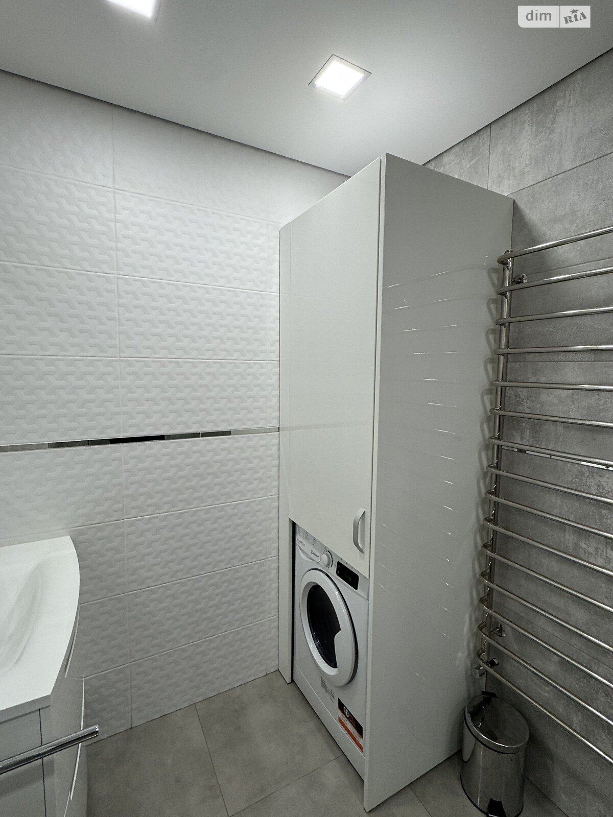 двухкомнатная квартира в Черновцах, район Шевченковский, на ул. Воробкевича Сидора 31А в аренду на долгий срок помесячно фото 1