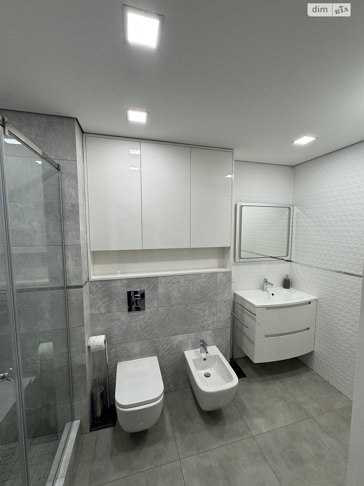 двухкомнатная квартира в Черновцах, район Шевченковский, на ул. Воробкевича Сидора 31А в аренду на долгий срок помесячно фото 1