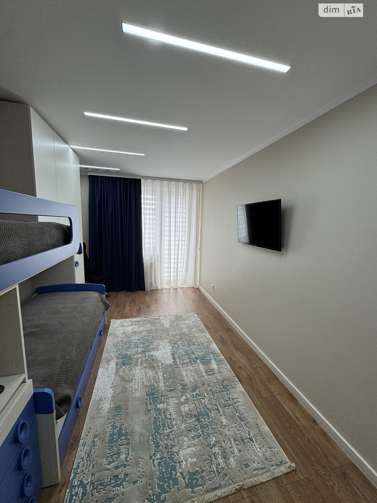 двухкомнатная квартира в Черновцах, район Шевченковский, на ул. Воробкевича Сидора 31А в аренду на долгий срок помесячно фото 1