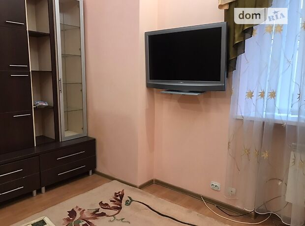 однокомнатная квартира с мебелью в Черновцах, район Центр, на ул. Шептицкого Андрея Митрополита 6 в аренду на долгий срок помесячно фото 1 однокомнатная квартира с мебелью в Черновцах, район Центр, на ул. Шептицкого Андрея Митрополита 6 в аренду на долгий срок помесячно фото 1