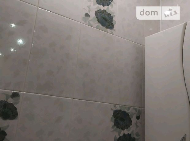 трехкомнатная квартира в Черновцах, район Центр, в аренду на долгий срок помесячно фото 1 трехкомнатная квартира в Черновцах, район Центр, в аренду на долгий срок помесячно фото 1