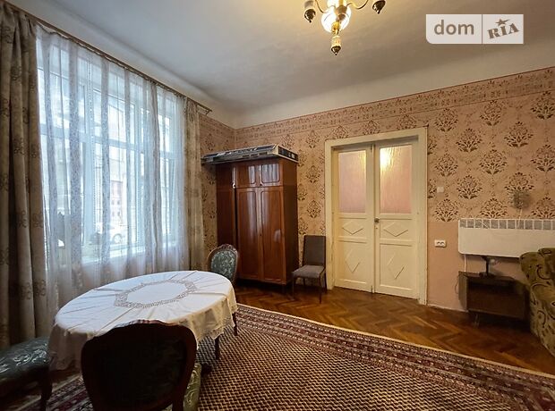 трехкомнатная квартира с мебелью в Черновцах, район Центр, на Дарвіна 17 в аренду на долгий срок помесячно фото 1 трехкомнатная квартира с мебелью в Черновцах, район Центр, на Дарвіна 17 в аренду на долгий срок помесячно фото 1