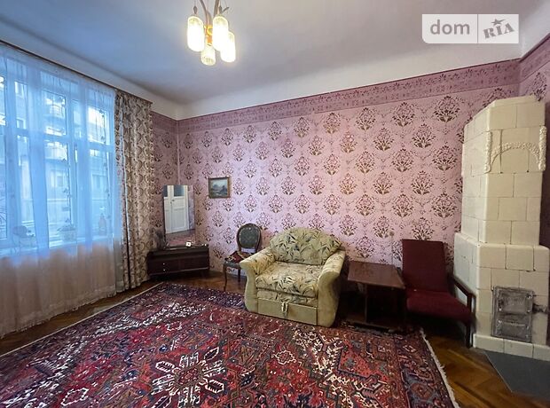 трехкомнатная квартира с мебелью в Черновцах, район Центр, на Дарвіна 17 в аренду на долгий срок помесячно фото 1