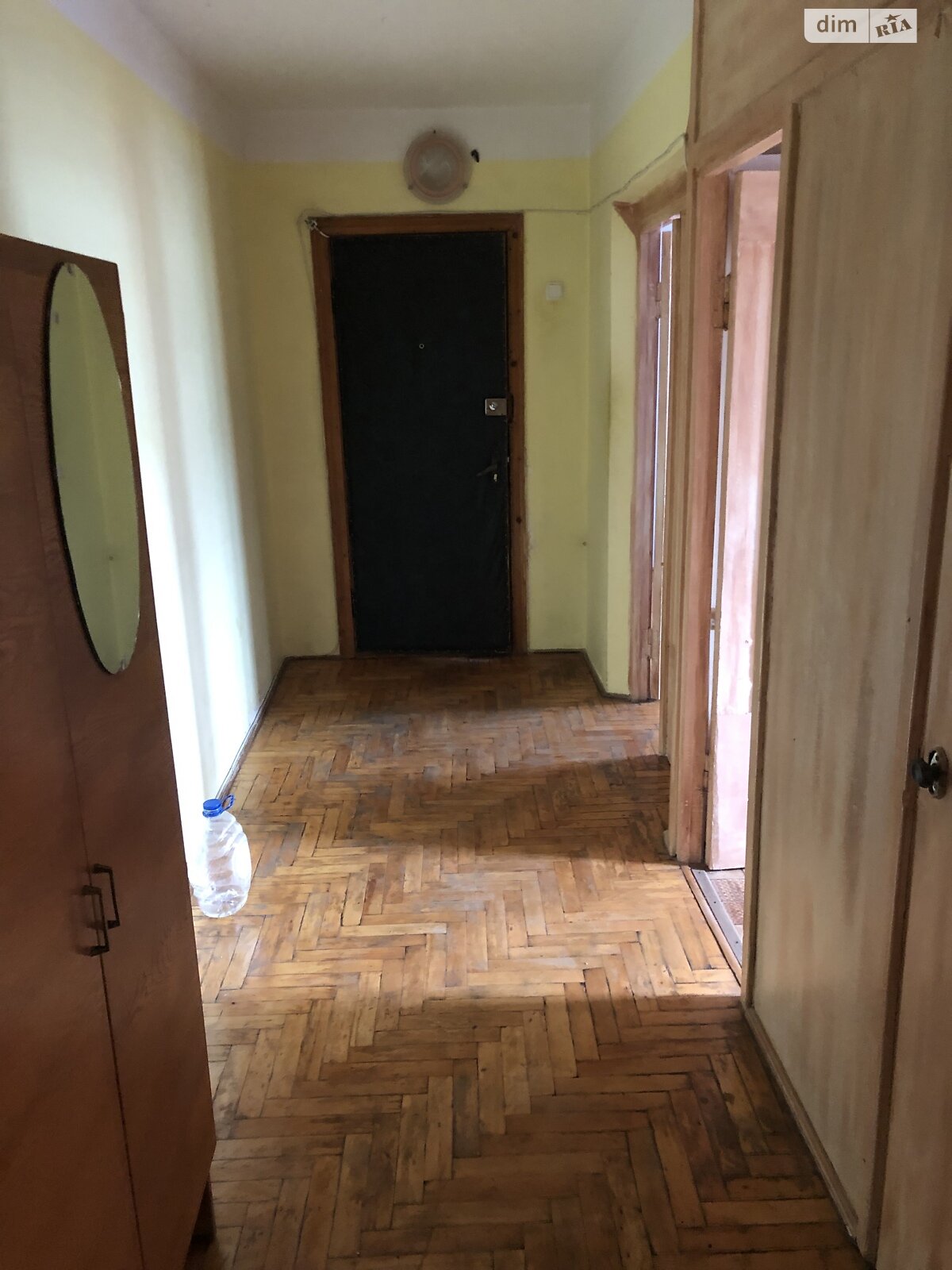 трикімнатна квартира в Чернівцях, на вул. Головна 224 в довготривалу оренду помісячно фото 1 трикімнатна квартира в Чернівцях, на вул. Головна 224 в довготривалу оренду помісячно фото 1