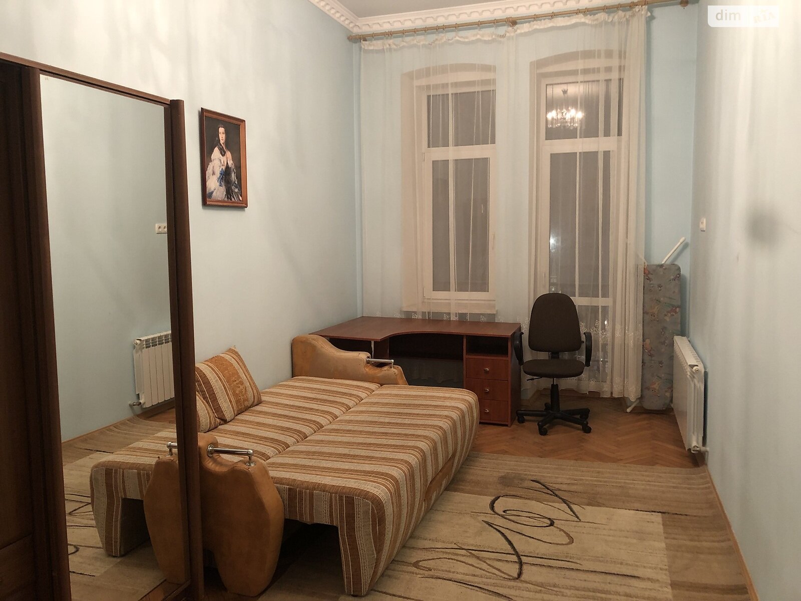 однокомнатная квартира с ремонтом в Черновцах, район Центр, на ул. Героев Майдана в аренду на долгий срок помесячно фото 1 однокомнатная квартира с ремонтом в Черновцах, район Центр, на ул. Героев Майдана в аренду на долгий срок помесячно фото 1
