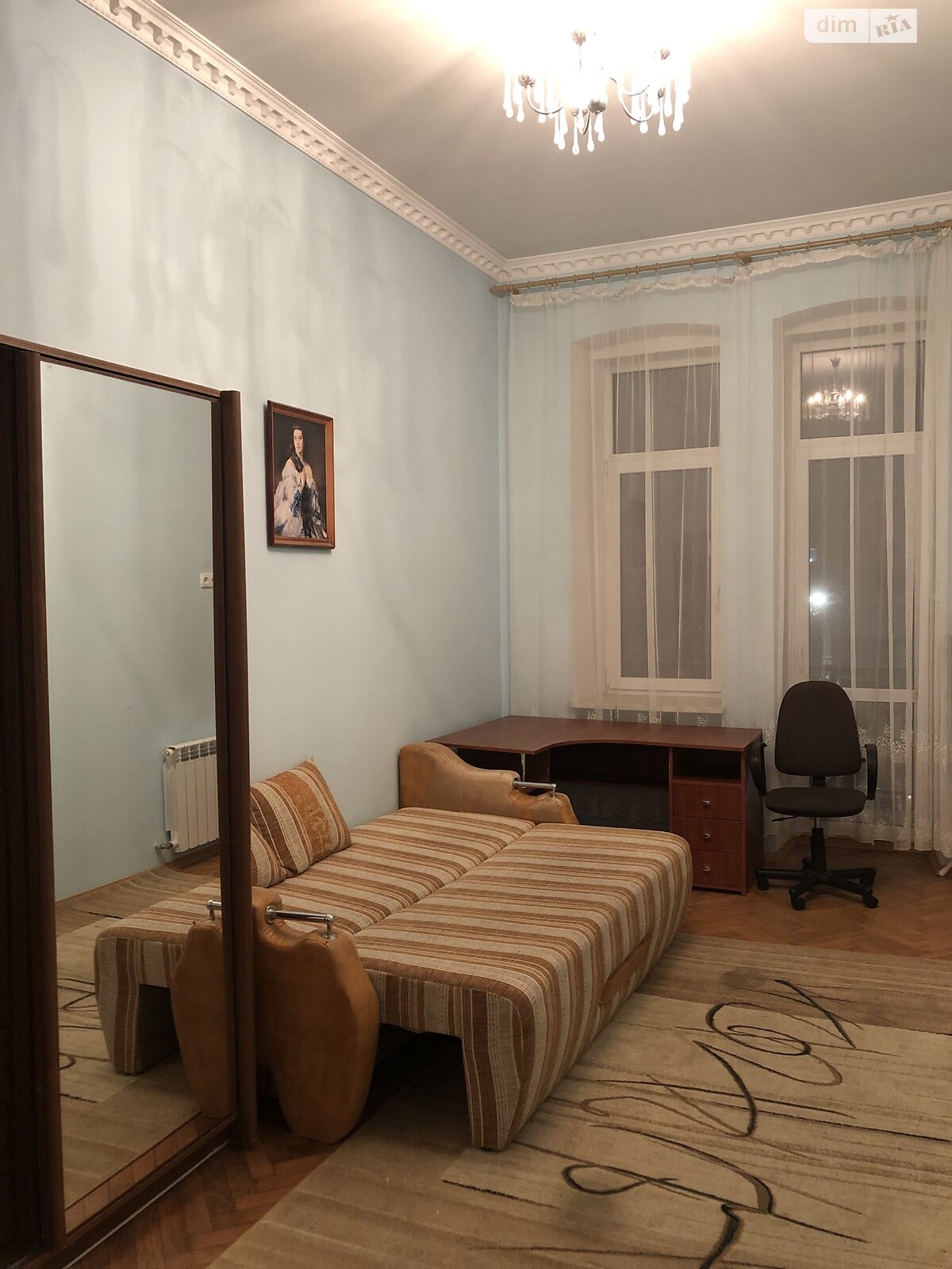 однокомнатная квартира с ремонтом в Черновцах, район Центр, на ул. Героев Майдана в аренду на долгий срок помесячно фото 1 однокомнатная квартира с ремонтом в Черновцах, район Центр, на ул. Героев Майдана в аренду на долгий срок помесячно фото 1
