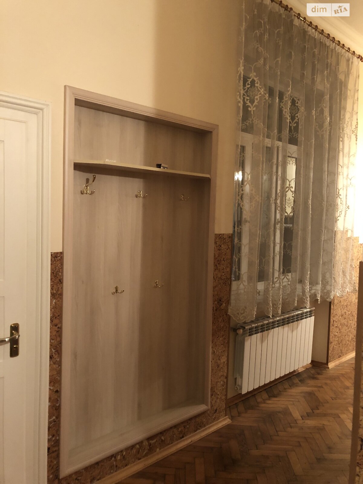однокомнатная квартира с ремонтом в Черновцах, район Центр, на ул. Героев Майдана в аренду на долгий срок помесячно фото 1 однокомнатная квартира с ремонтом в Черновцах, район Центр, на ул. Героев Майдана в аренду на долгий срок помесячно фото 1