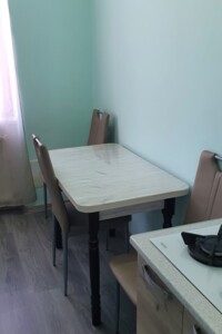 двухкомнатная квартира в Черновцах, район Центр, на ул. Заньковецкой Марии 3 в аренду на долгий срок помесячно фото 2