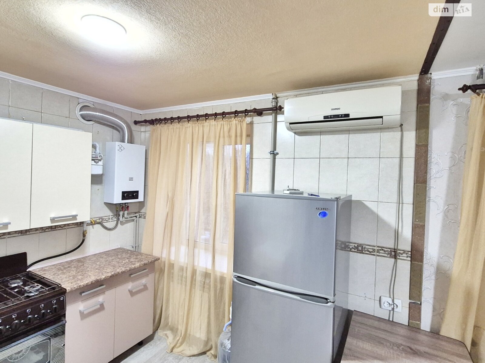 однокомнатная квартира в Днепре, район 1 мая, на просп. Хмельницкого Богдана 3 в аренду на долгий срок помесячно фото 1 однокомнатная квартира в Днепре, район 1 мая, на просп. Хмельницкого Богдана 3 в аренду на долгий срок помесячно фото 1