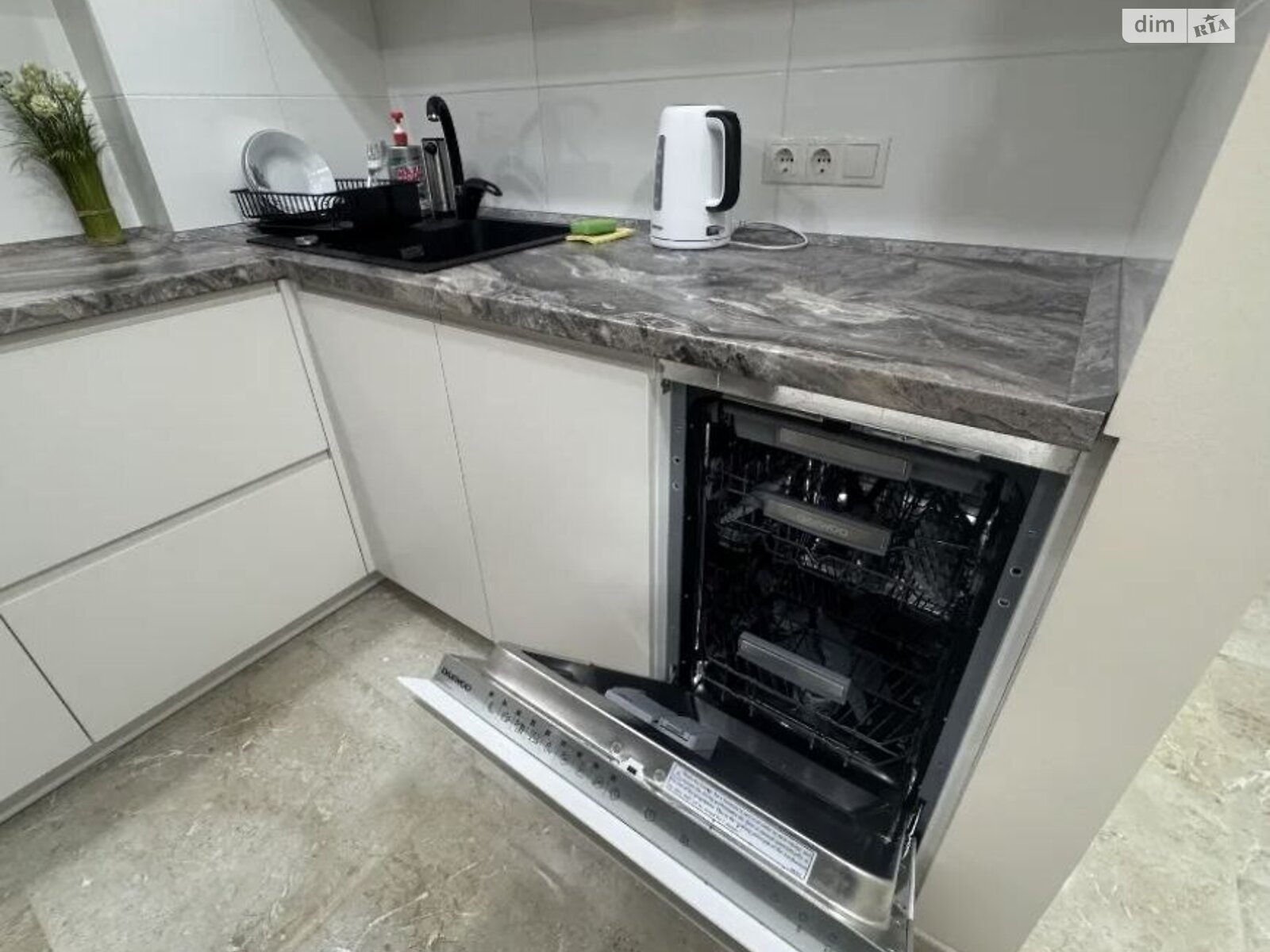 двухкомнатная квартира в Днепре, район 1 мая, на ул. Ольгерда Бочковского 26Б в аренду на долгий срок помесячно фото 1 двухкомнатная квартира в Днепре, район 1 мая, на ул. Ольгерда Бочковского 26Б в аренду на долгий срок помесячно фото 1