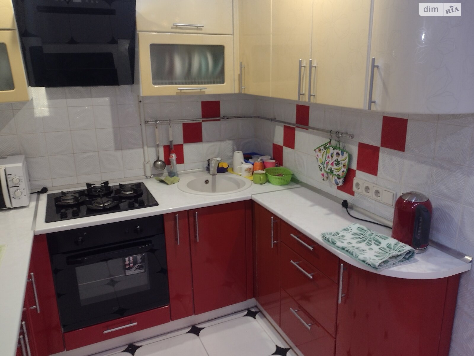 трикімнатна квартира в Дніпрі, район 1 травня, на вул. Ольгерда Бочковського в довготривалу оренду помісячно фото 1 трикімнатна квартира в Дніпрі, район 1 травня, на вул. Ольгерда Бочковського в довготривалу оренду помісячно фото 1