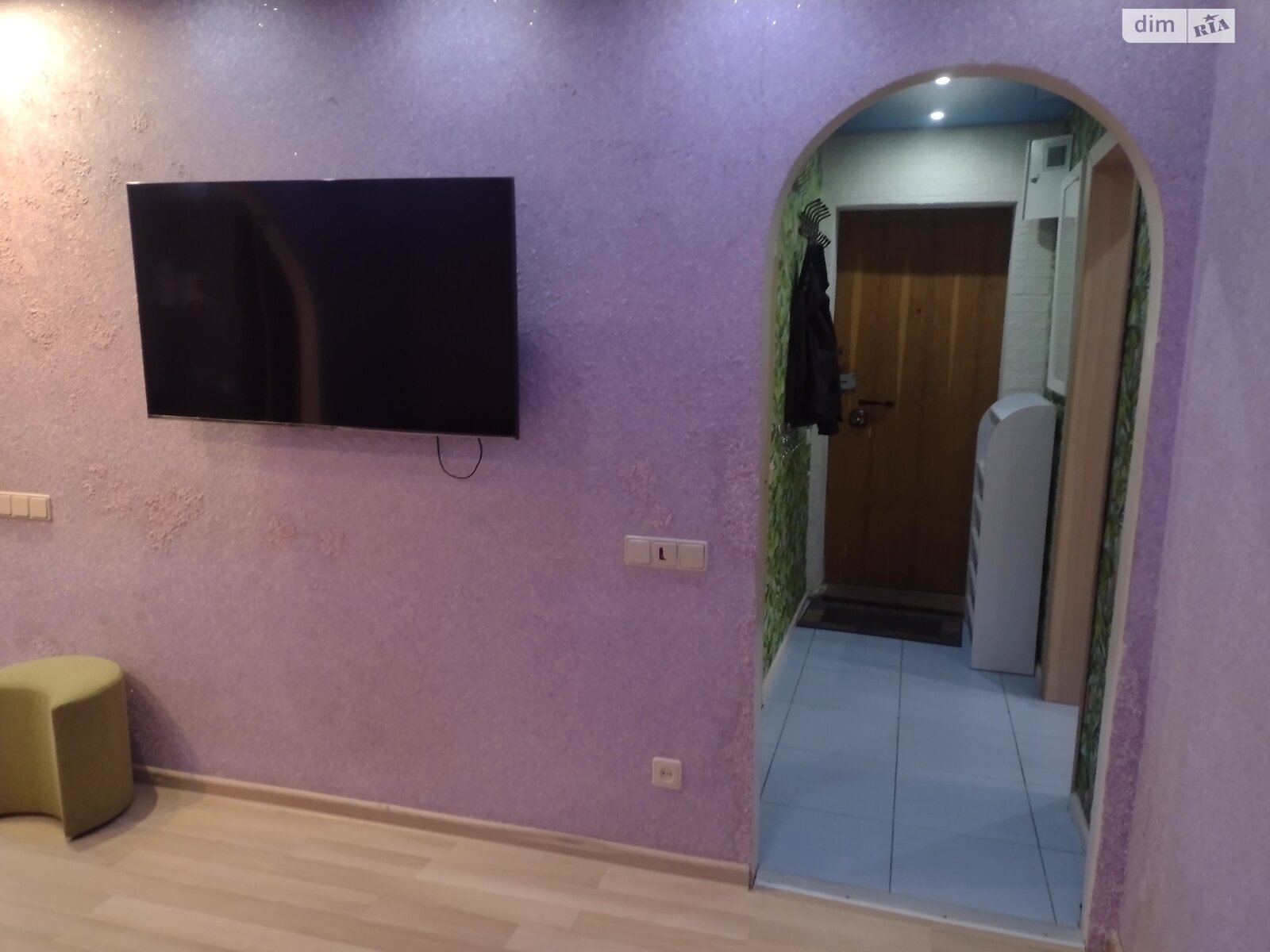 трехкомнатная квартира в Днепре, район 1 мая, на ул. Ольгерда Бочковского в аренду на долгий срок помесячно фото 1