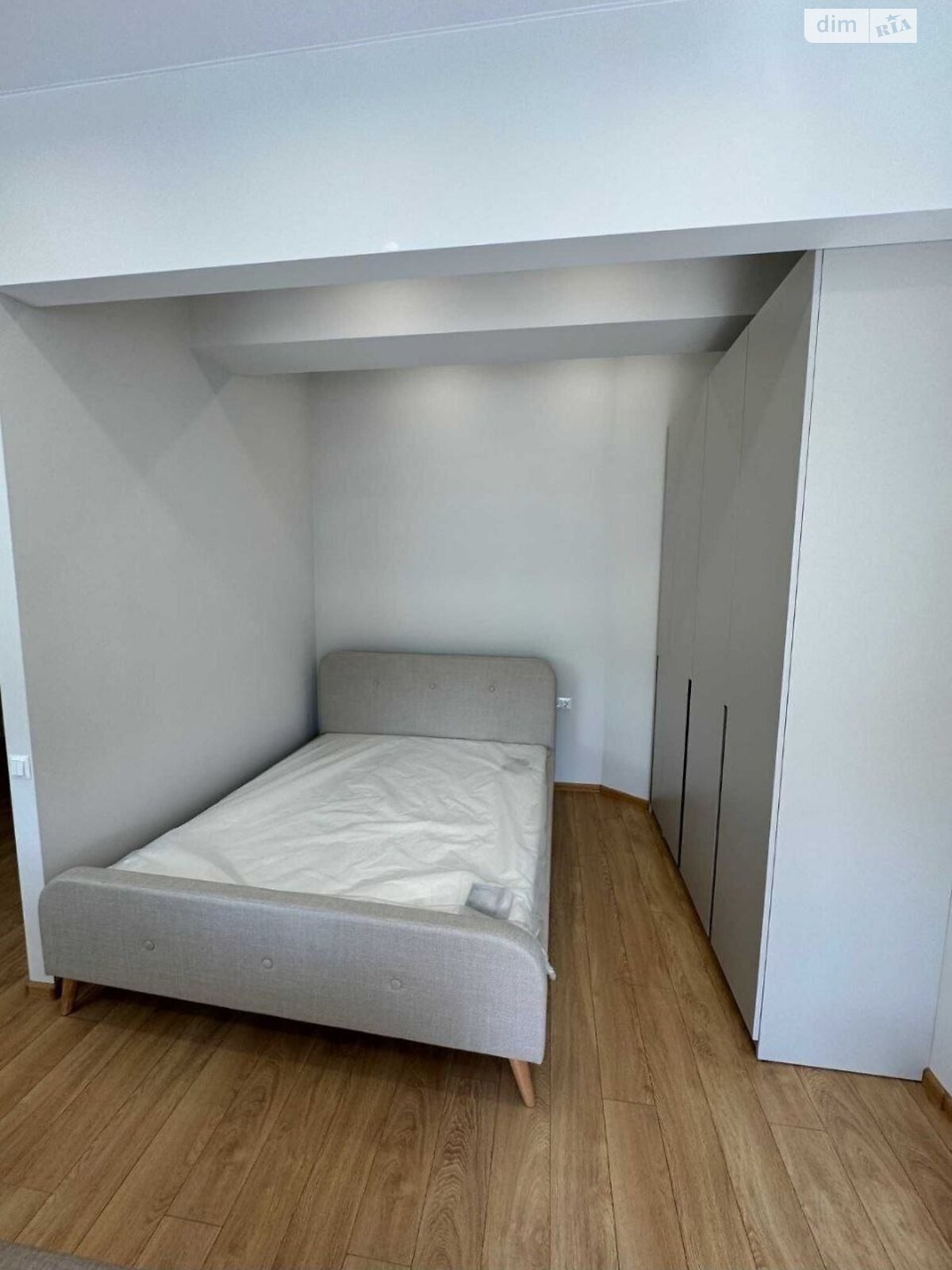 однокомнатная квартира в Днепре, район 1 мая, на ул. Ольгерда Бочковского 26Д в аренду на долгий срок помесячно фото 1