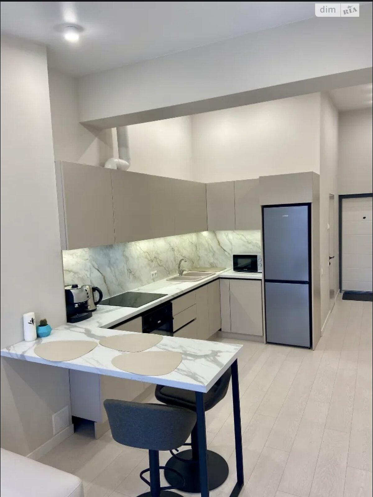 двокімнатна квартира в Дніпрі, район 1 травня, на вул. Ольгерда Бочковського 34Д в довготривалу оренду помісячно фото 1