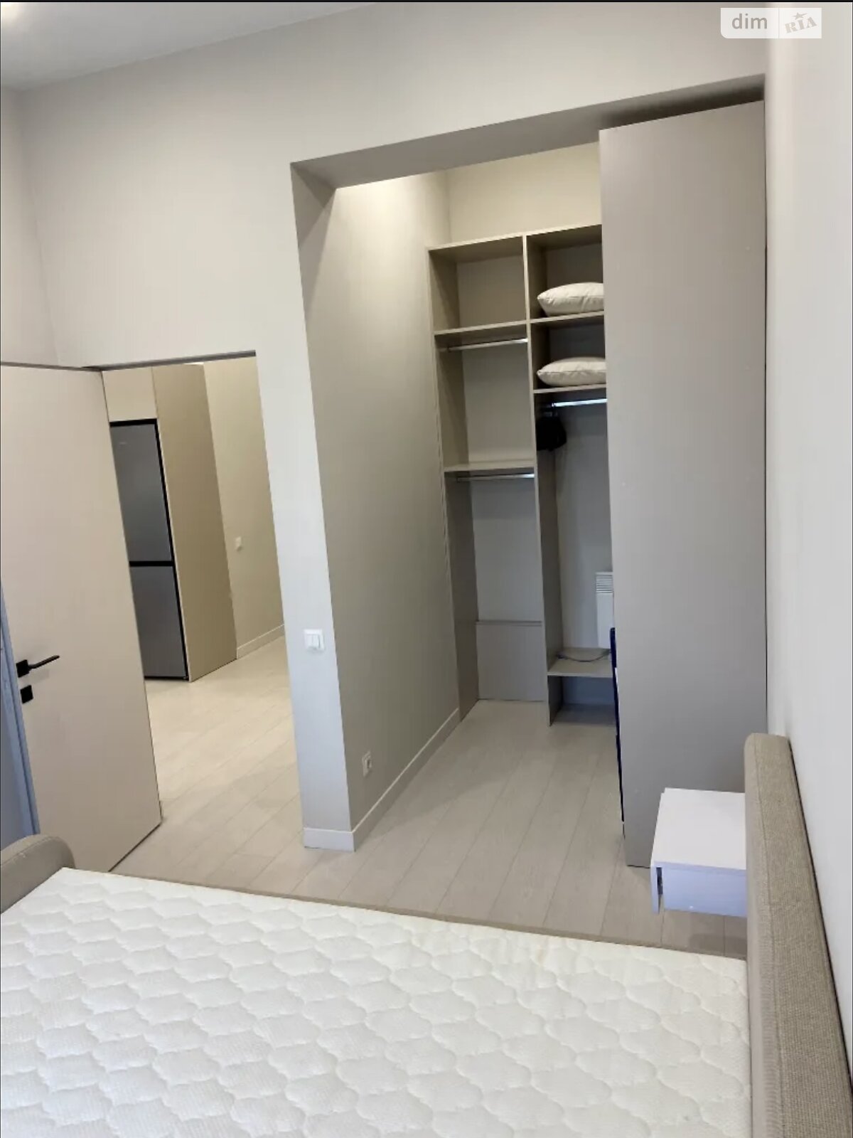 двокімнатна квартира в Дніпрі, район 1 травня, на вул. Ольгерда Бочковського 34Д в довготривалу оренду помісячно фото 1