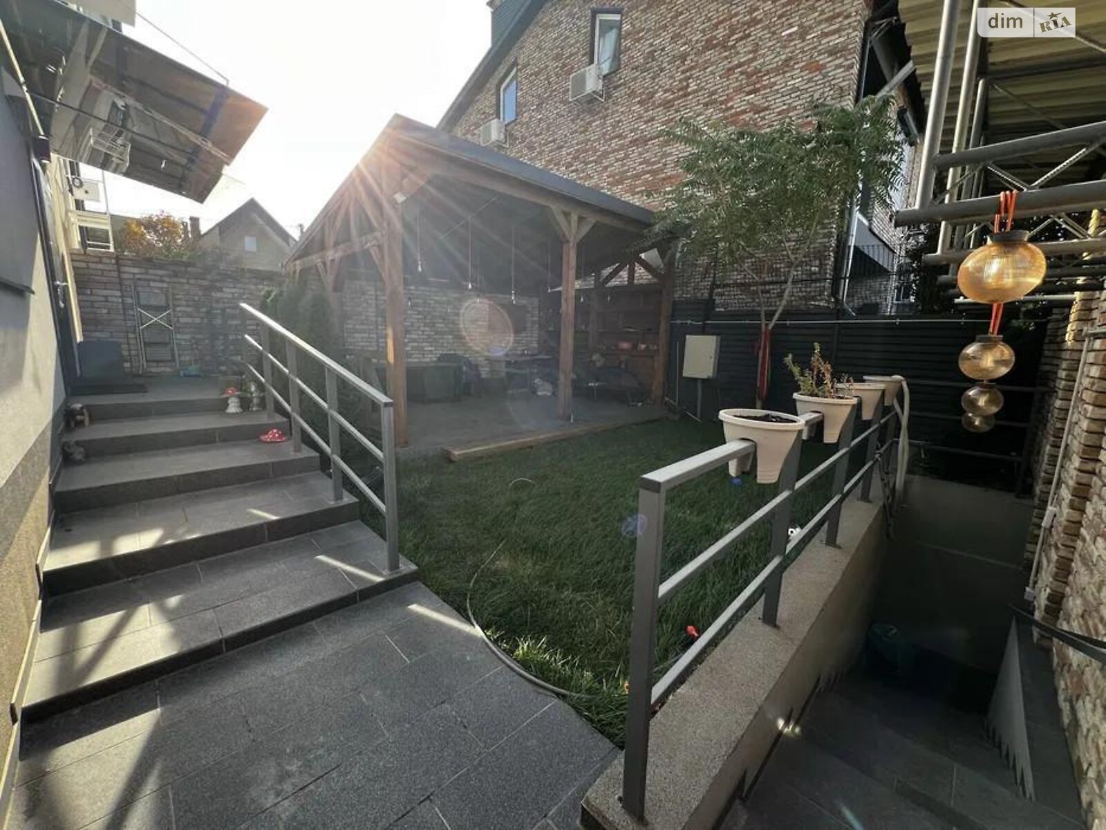 пятикомнатная квартира в Днепре, район 1 мая, на ул. Ольгерда Бочковского 28Г в аренду на долгий срок помесячно фото 1