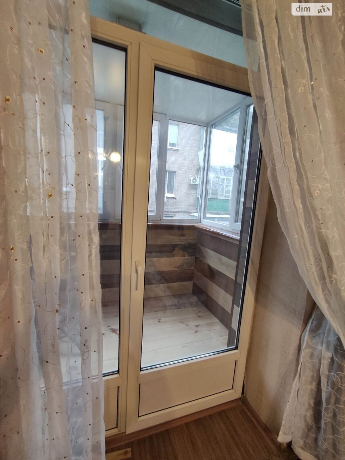 однокомнатная квартира в Днепре, район Шевченковский, на просп. Хмельницкого Богдана 109 в аренду на долгий срок помесячно фото 1