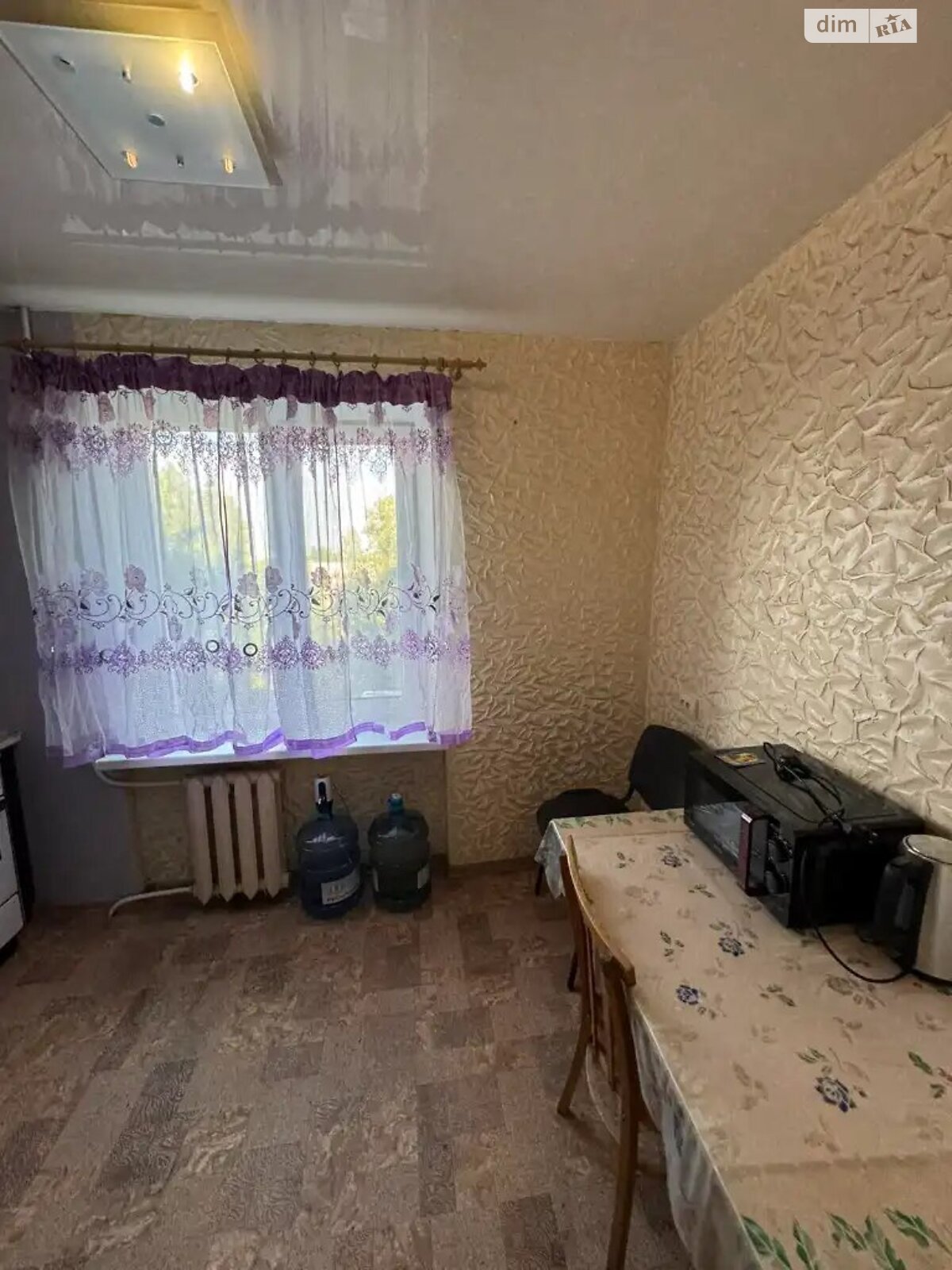 трикімнатна квартира в Дніпрі, район 12 квартал, на вул. Квартальна 38 в довготривалу оренду помісячно фото 1 трикімнатна квартира в Дніпрі, район 12 квартал, на вул. Квартальна 38 в довготривалу оренду помісячно фото 1
