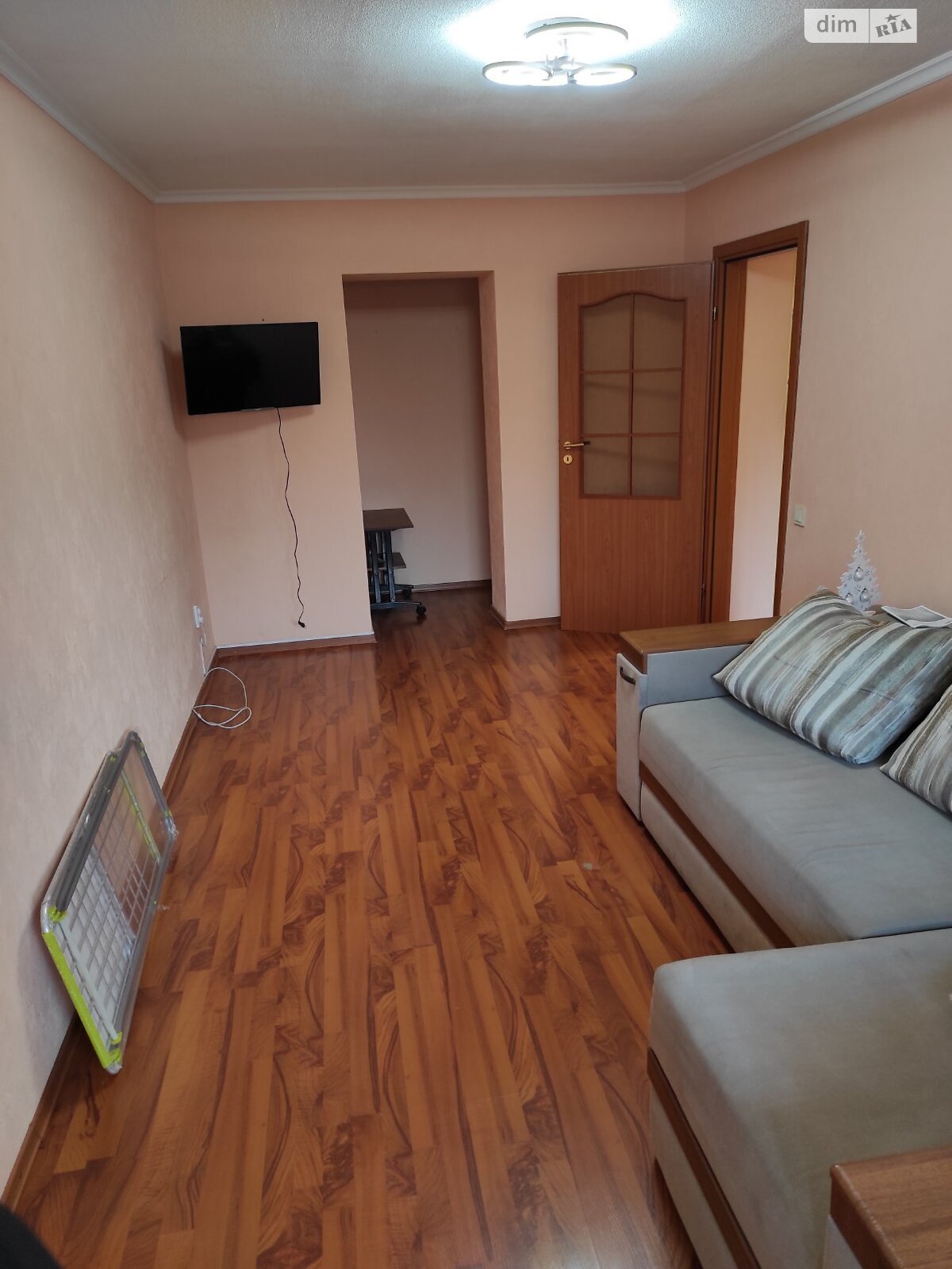 однокомнатная квартира с ремонтом в Днепре, район 12 квартал, на ул. Квартальная 13 в аренду на долгий срок помесячно фото 1