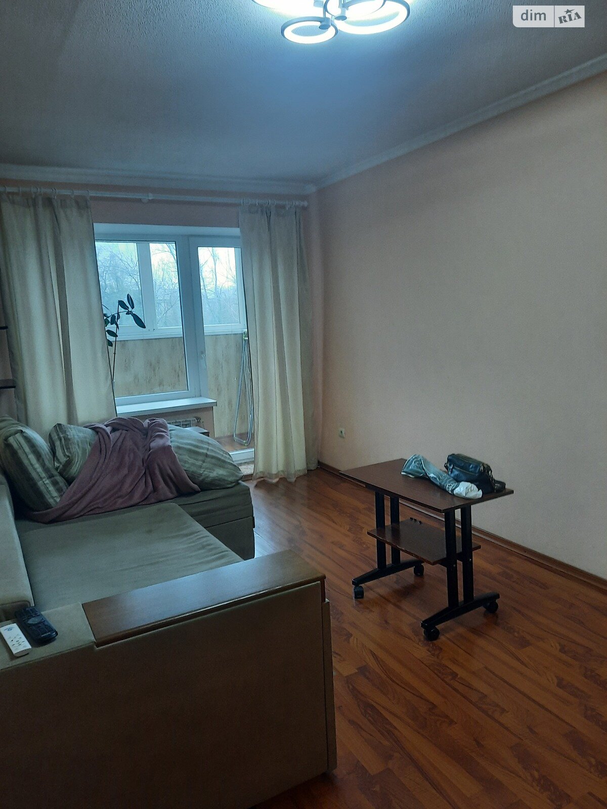 однокомнатная квартира с ремонтом в Днепре, район 12 квартал, на ул. Квартальная 13 в аренду на долгий срок помесячно фото 1