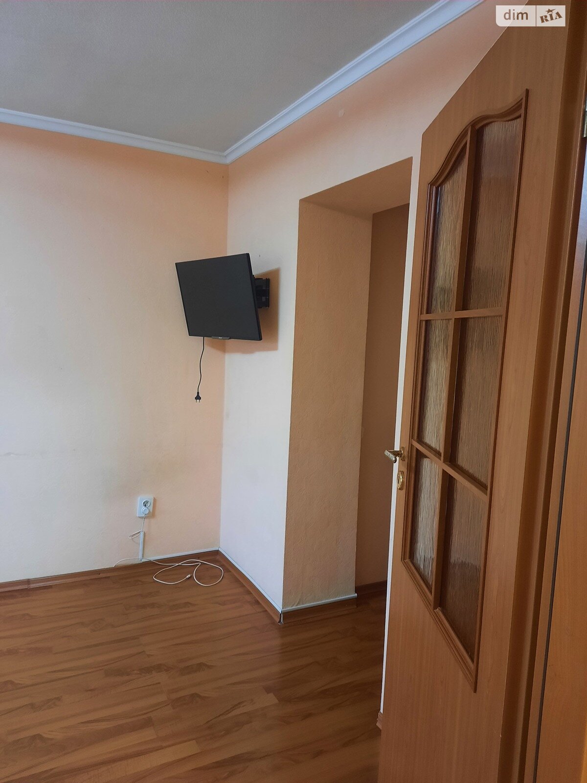 однокомнатная квартира с ремонтом в Днепре, район 12 квартал, на ул. Квартальная 13 в аренду на долгий срок помесячно фото 1