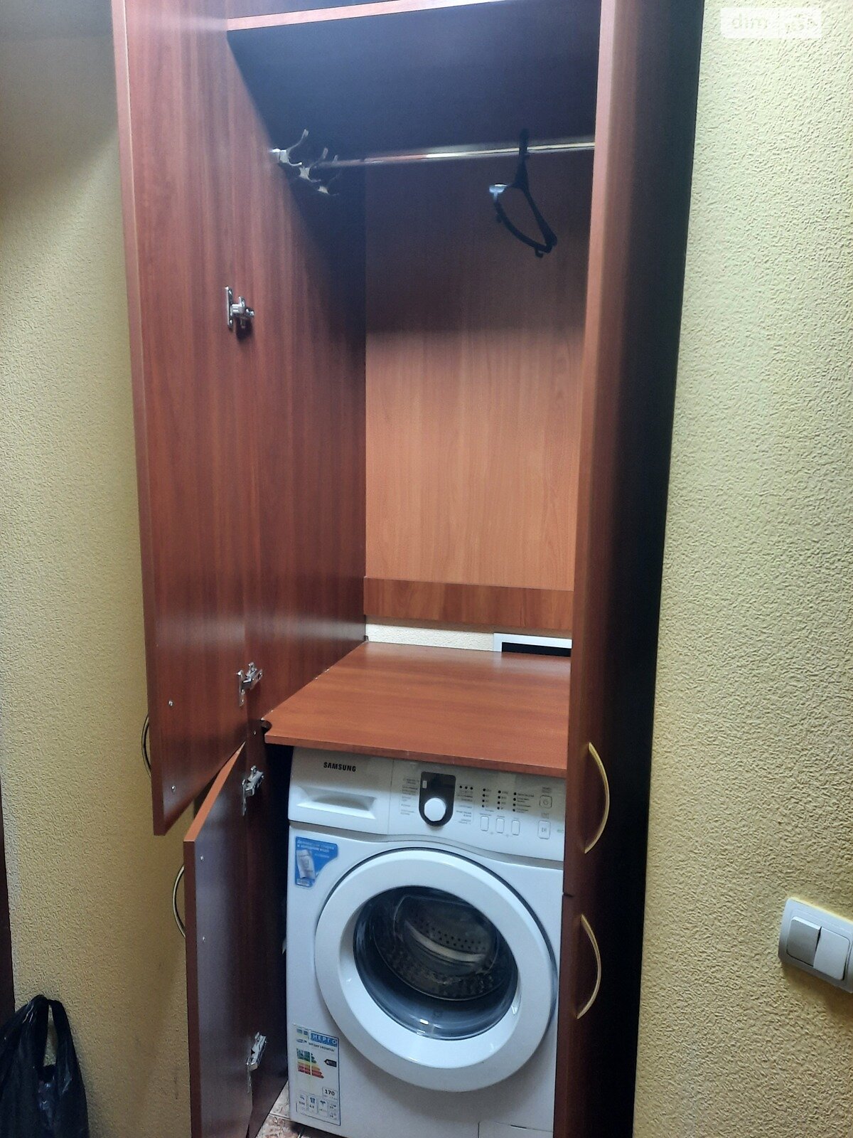 однокомнатная квартира с ремонтом в Днепре, район 12 квартал, на ул. Квартальная 13 в аренду на долгий срок помесячно фото 1