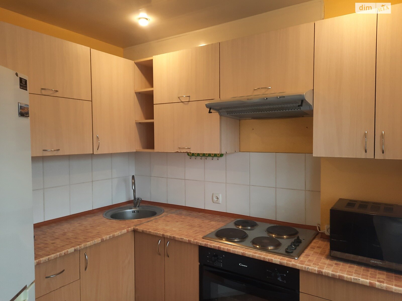 однокомнатная квартира с ремонтом в Днепре, район 12 квартал, на ул. Квартальная 13 в аренду на долгий срок помесячно фото 1