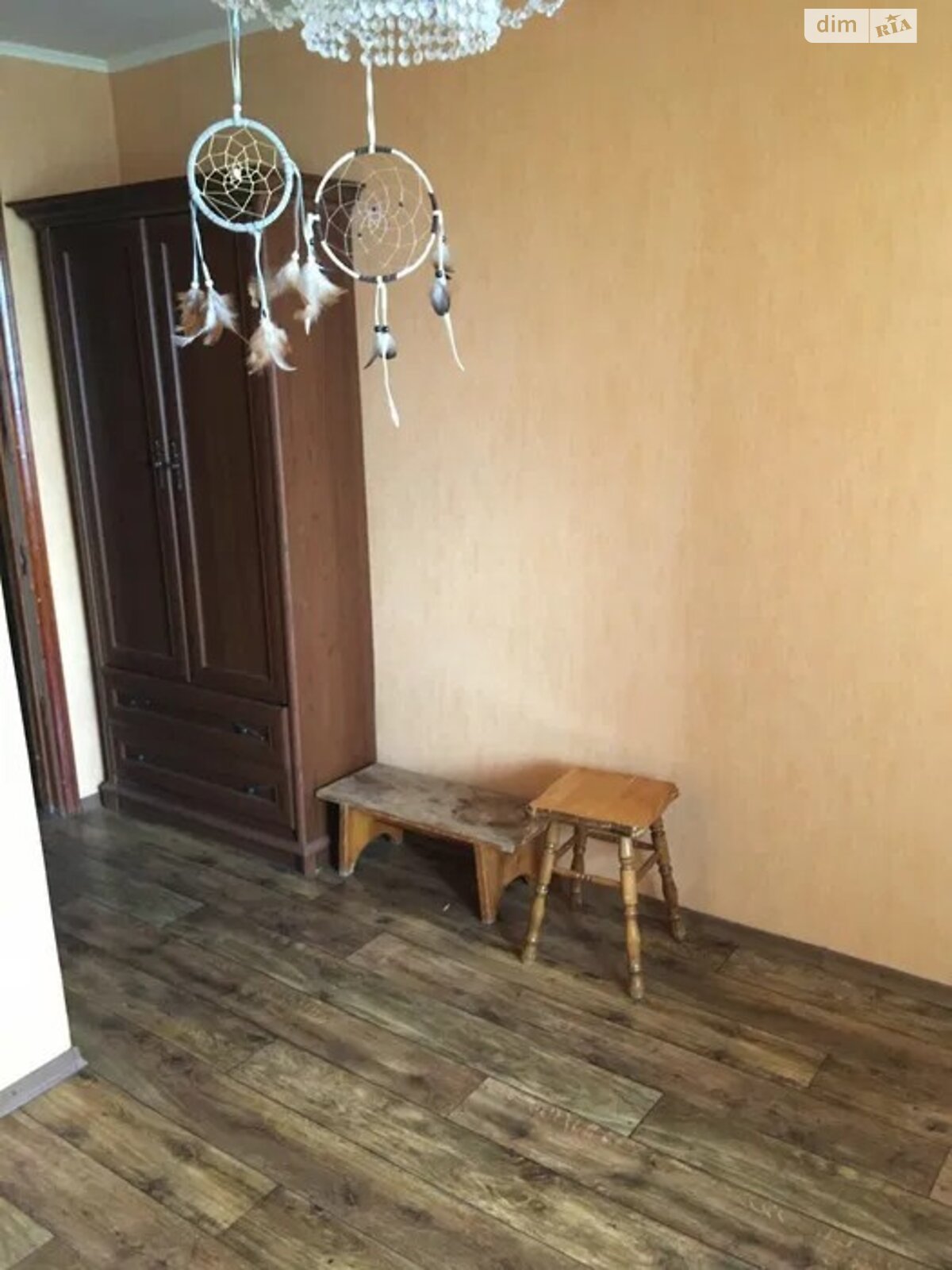 трехкомнатная квартира с мебелью в Днепре, район Амур-Нижнеднепровский, на ул. Малиновского Маршала 14 в аренду на долгий срок помесячно фото 1