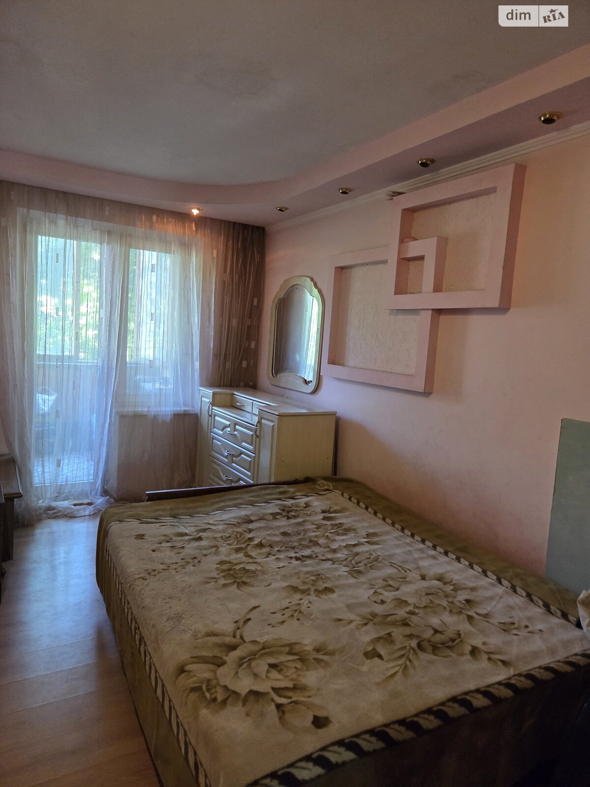 трехкомнатная квартира в Днепре, район Березинка, на шоссе Донецкое 120 в аренду на долгий срок помесячно фото 1 трехкомнатная квартира в Днепре, район Березинка, на шоссе Донецкое 120 в аренду на долгий срок помесячно фото 1