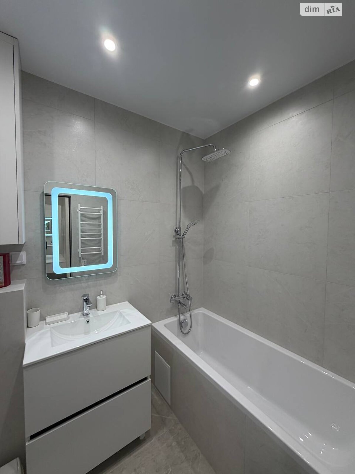 двухкомнатная квартира в Днепре, район Боржом, на ул. Мольера 77 в аренду на долгий срок помесячно фото 1