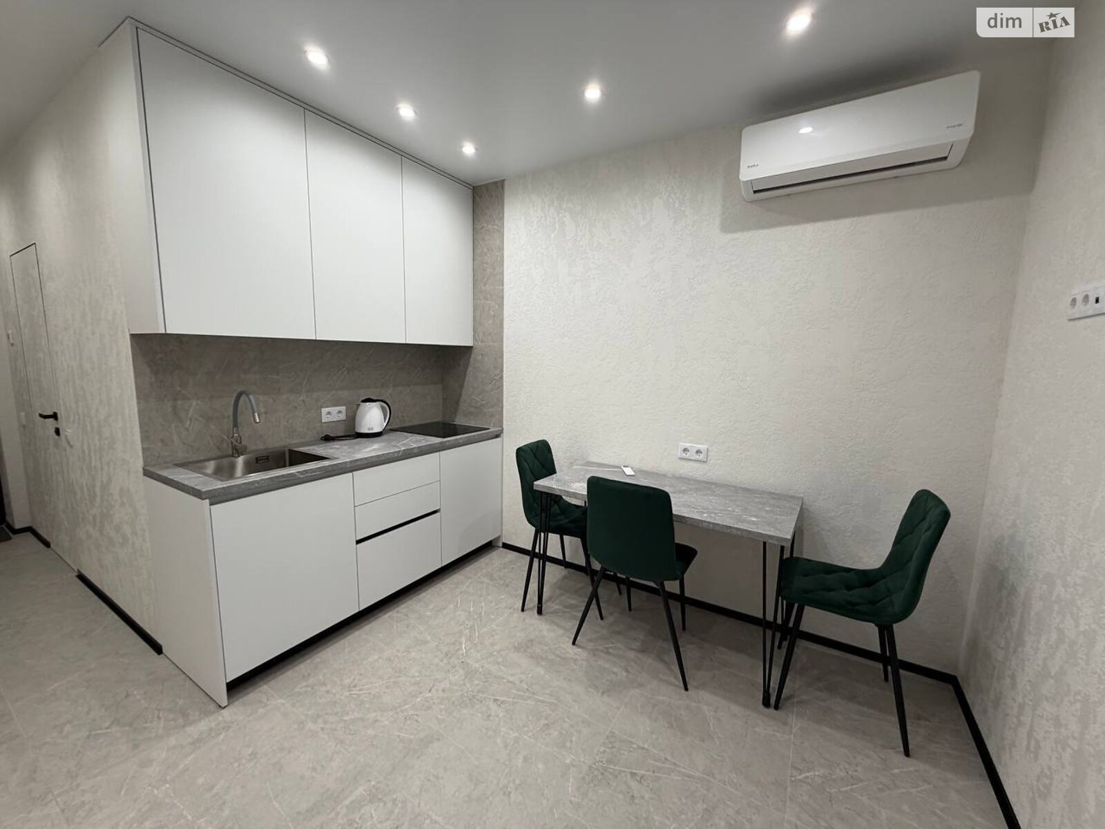 двухкомнатная квартира в Днепре, район Боржом, на ул. Мольера 77 в аренду на долгий срок помесячно фото 1