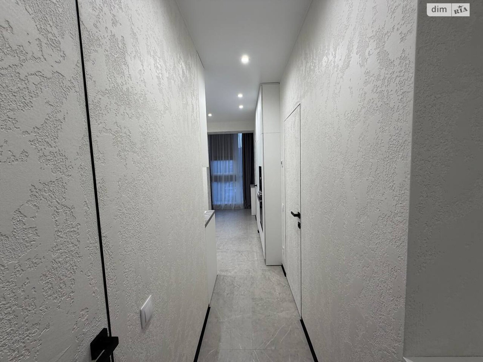 двухкомнатная квартира в Днепре, район Боржом, на ул. Мольера 77 в аренду на долгий срок помесячно фото 1