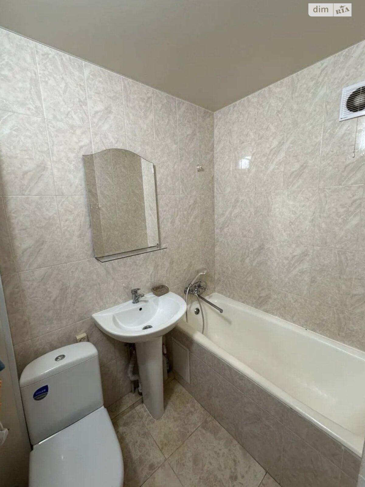 однокомнатная квартира в Днепре, район Чечеловский, на ул. Новокрымская 4 в аренду на долгий срок помесячно фото 1 однокомнатная квартира в Днепре, район Чечеловский, на ул. Новокрымская 4 в аренду на долгий срок помесячно фото 1