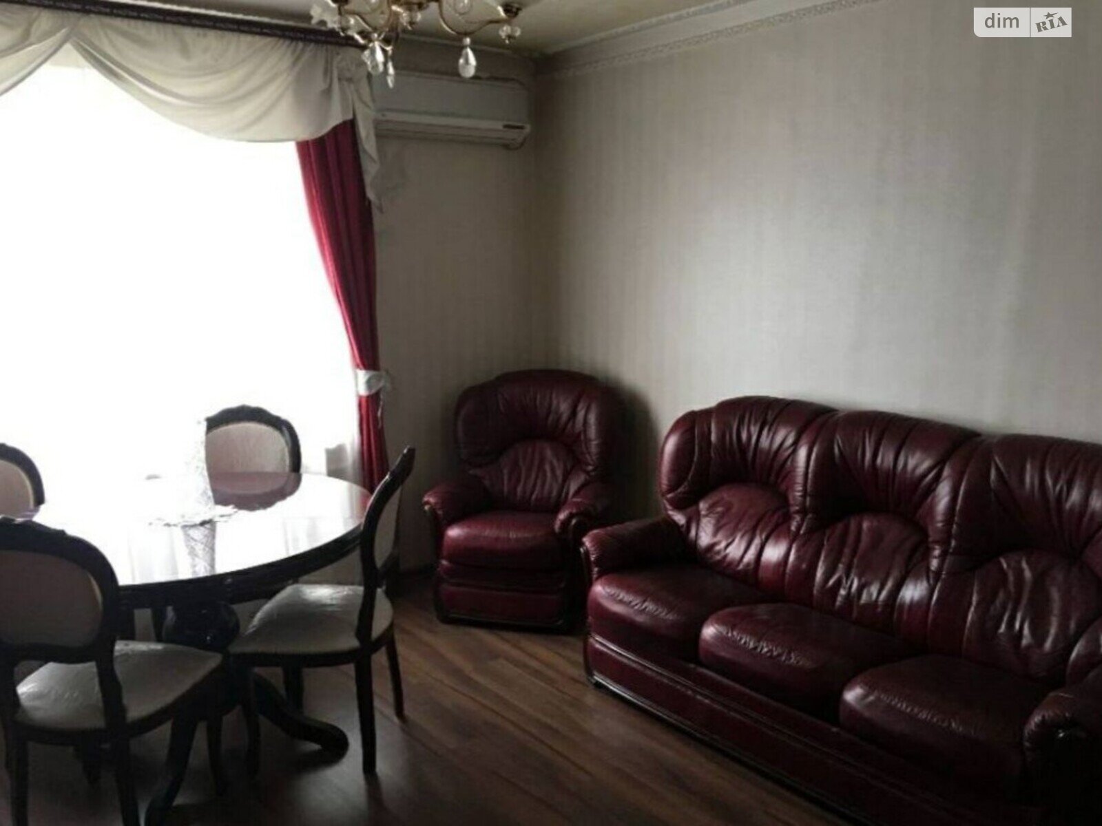 чотирикімнатна квартира з меблями в Дніпрі, район Чечелівський, на просп. Лесі Українки в довготривалу оренду помісячно фото 1