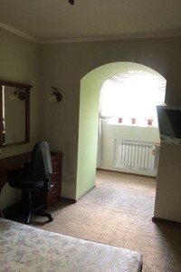 трехкомнатная квартира с мебелью в Днепре, район Чечеловский, на ул. Рабочая в аренду на долгий срок помесячно фото 2
