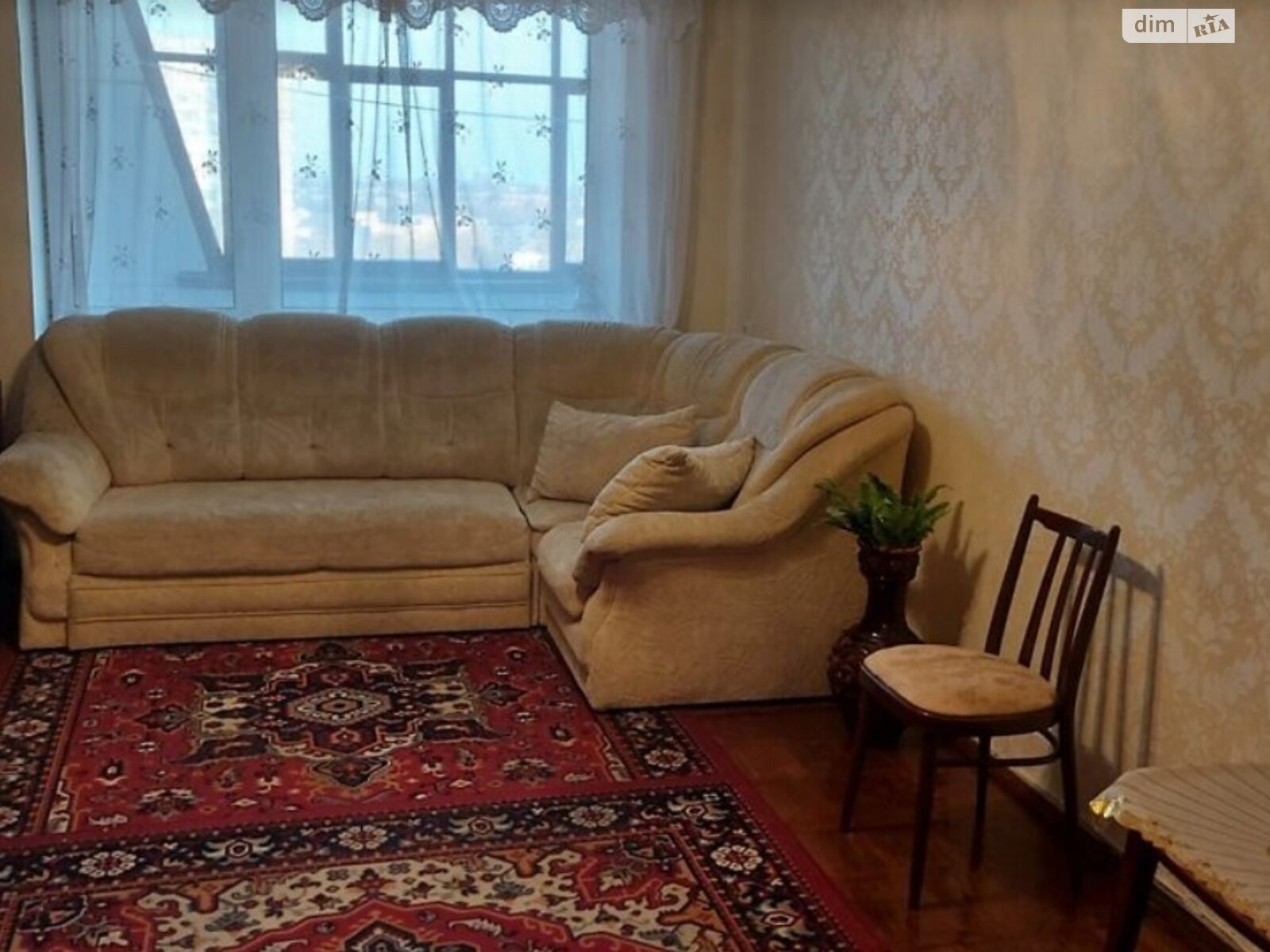 трехкомнатная квартира с мебелью в Днепре, район Чечеловский, на ул. Рабочая 166 в аренду на долгий срок помесячно фото 1