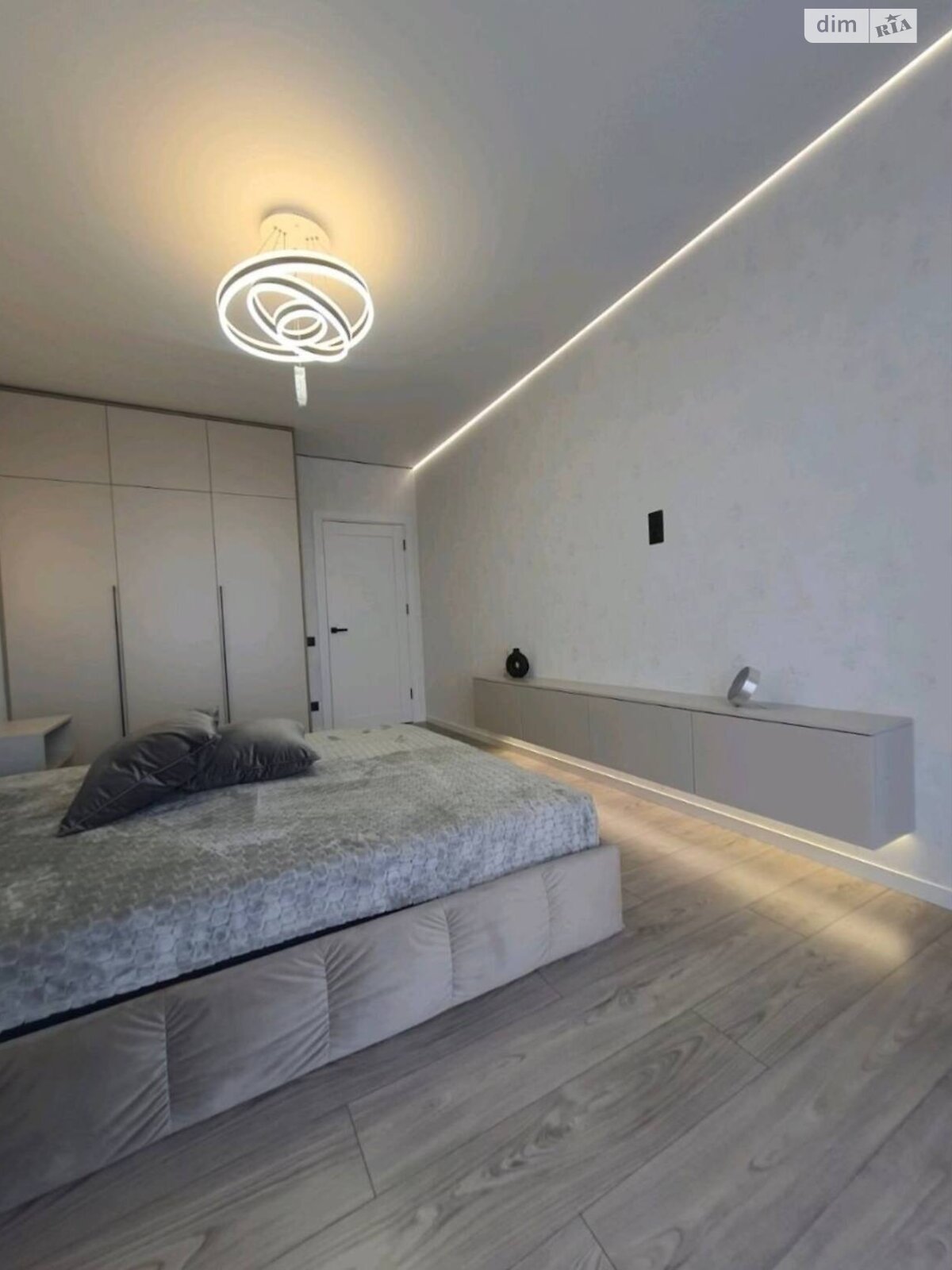 однокомнатная квартира в Днепре, район ДИИТ, на ул. Героев Спасателей 6 в аренду на долгий срок помесячно фото 1