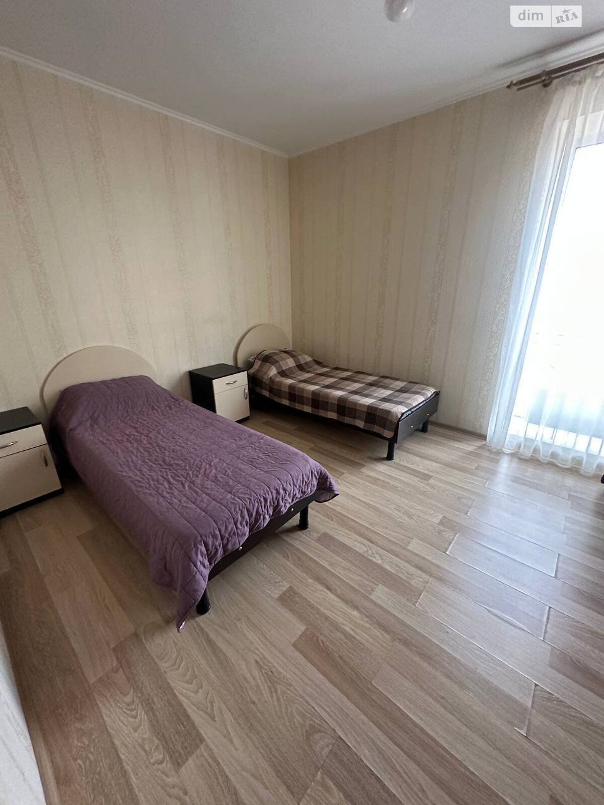 трехкомнатная квартира в Днепре, на ул. Лазаряна 22 в аренду на долгий срок помесячно фото 1 трехкомнатная квартира в Днепре, на ул. Лазаряна 22 в аренду на долгий срок помесячно фото 1