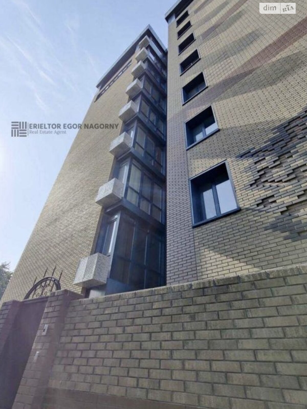 чотирикімнатна квартира в Дніпрі, район Єврейська слобода, на вул. Січових стрільців 46Д в довготривалу оренду помісячно фото 1 чотирикімнатна квартира в Дніпрі, район Єврейська слобода, на вул. Січових стрільців 46Д в довготривалу оренду помісячно фото 1