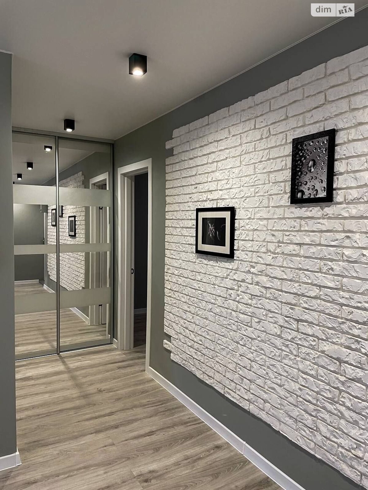 трехкомнатная квартира в Днепре, на просп. Героев 12 в аренду на долгий срок помесячно фото 1