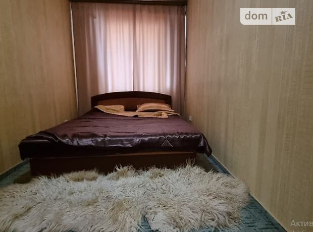 трикімнатна квартира з меблями в Дніпрі, район Індустріальний, на просп. Слобожанський 12 в довготривалу оренду помісячно фото 1
