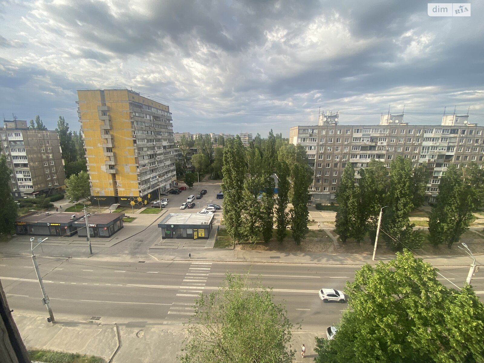 трехкомнатная квартира в Днепре, район Калиновая Правда, на ул. Калиновая 53, кв. 100 в аренду на долгий срок помесячно фото 1 трехкомнатная квартира в Днепре, район Калиновая Правда, на ул. Калиновая 53, кв. 100 в аренду на долгий срок помесячно фото 1