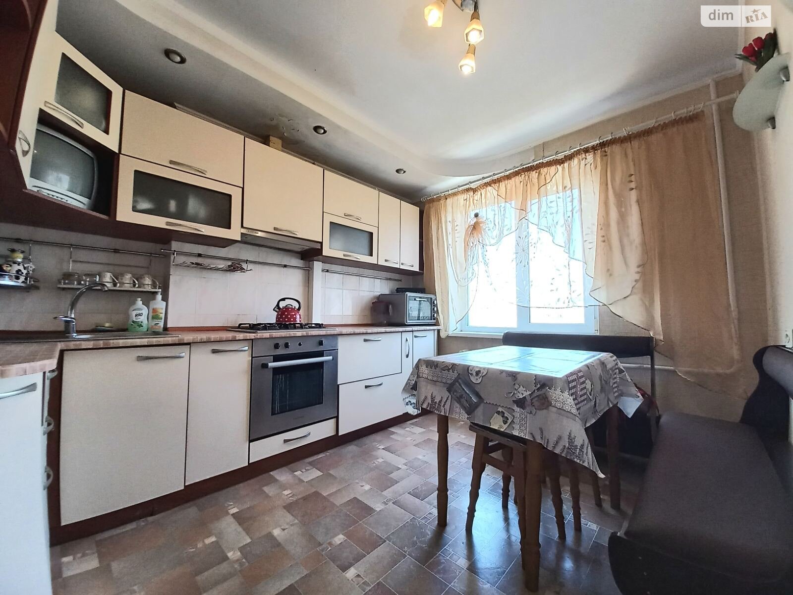 трикімнатна квартира в Дніпрі, район Калинівський, на вул. Янтарна 81/1 в довготривалу оренду помісячно фото 1 трикімнатна квартира в Дніпрі, район Калинівський, на вул. Янтарна 81/1 в довготривалу оренду помісячно фото 1