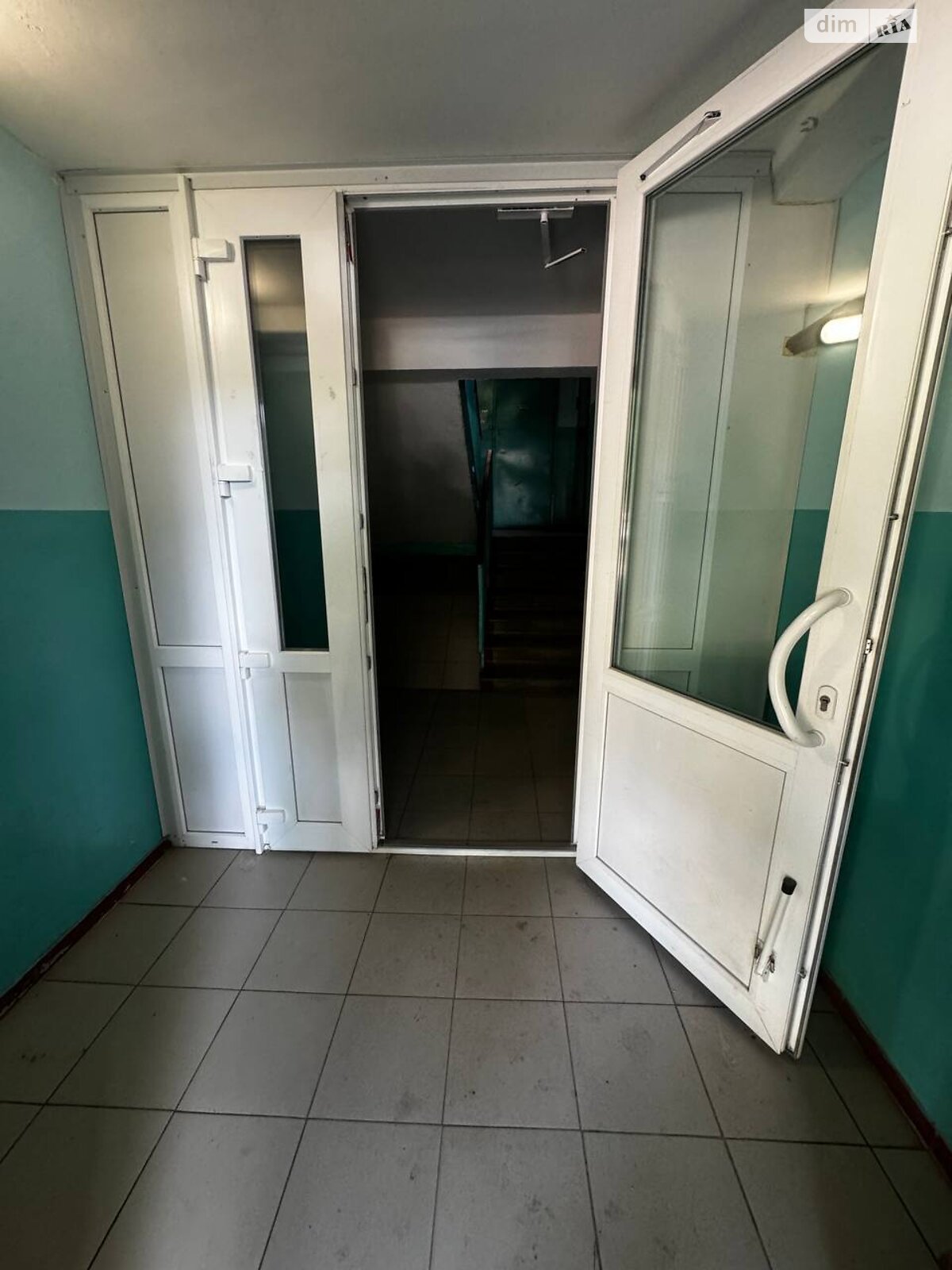 трехкомнатная квартира в Днепре, район Калиновский, на ул. Янтарная 79 в аренду на долгий срок помесячно фото 1 трехкомнатная квартира в Днепре, район Калиновский, на ул. Янтарная 79 в аренду на долгий срок помесячно фото 1