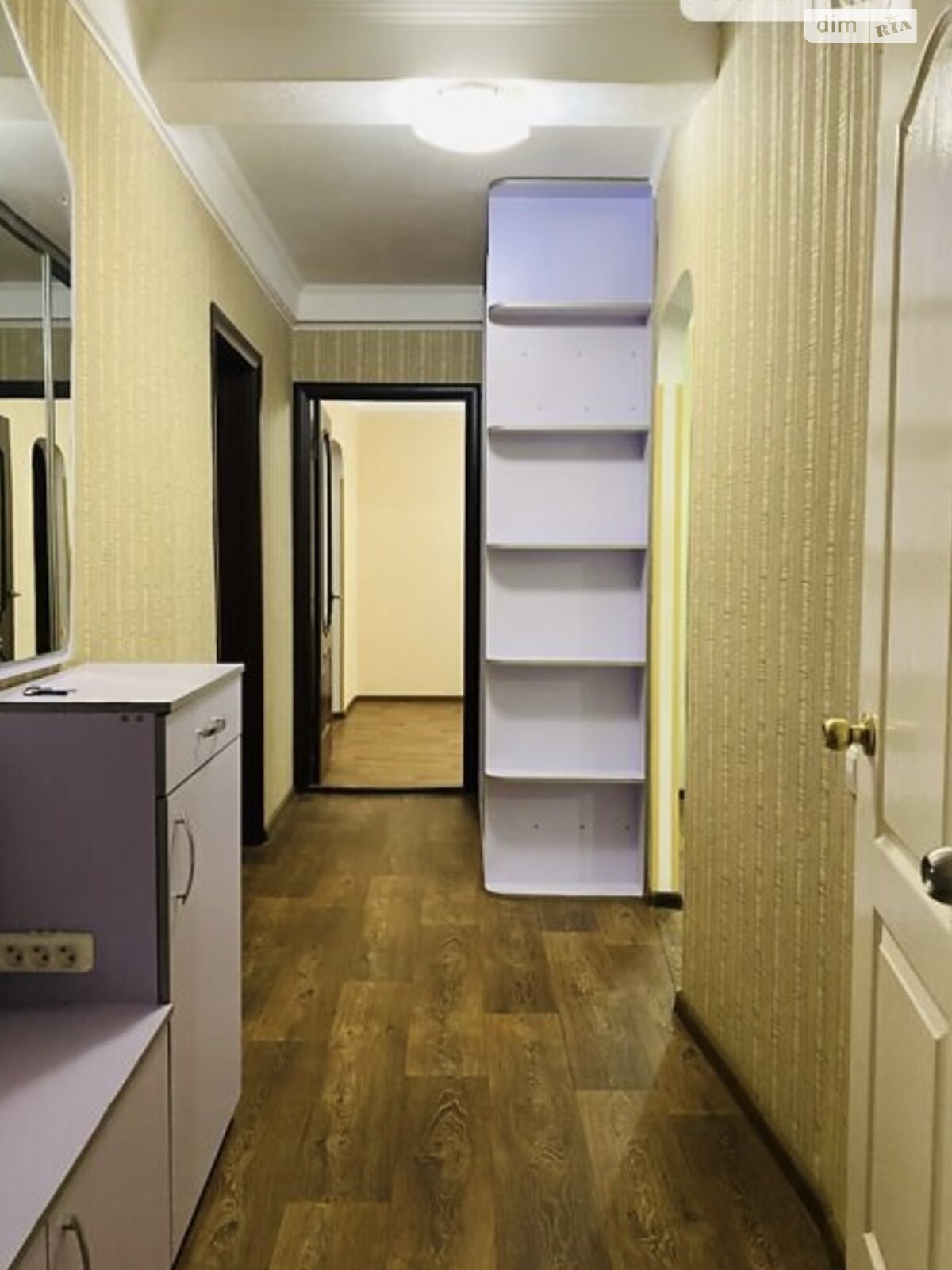 трехкомнатная квартира с ремонтом в Днепре, район Калиновский, на ул. Янтарная 79А в аренду на долгий срок помесячно фото 1