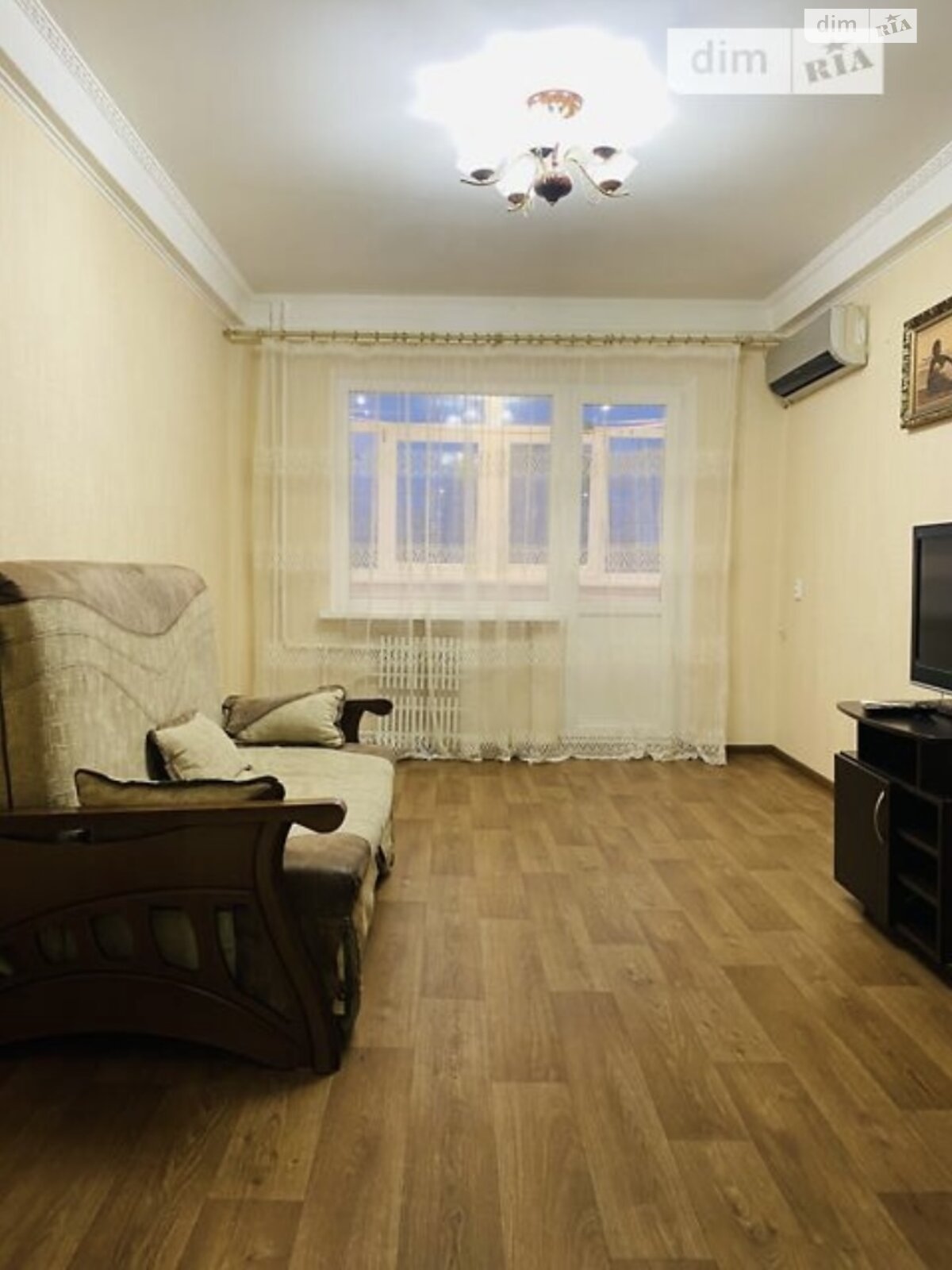 трехкомнатная квартира с ремонтом в Днепре, район Калиновский, на ул. Янтарная 79А в аренду на долгий срок помесячно фото 1