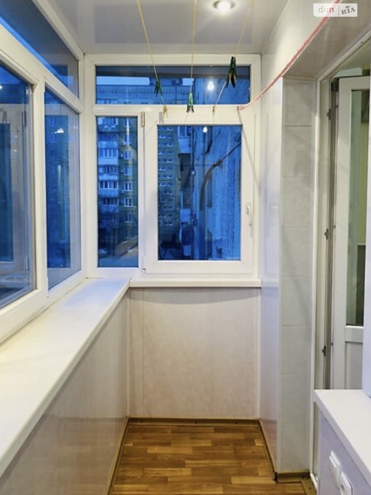 трехкомнатная квартира с ремонтом в Днепре, район Калиновский, на ул. Янтарная 79А в аренду на долгий срок помесячно фото 1